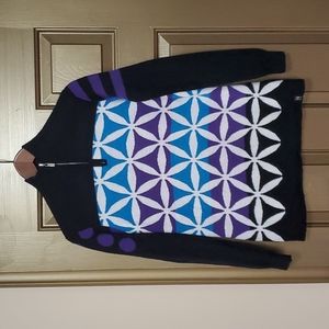 Neve wool zip neck ski sweater with snowflake design in white and black. Size L